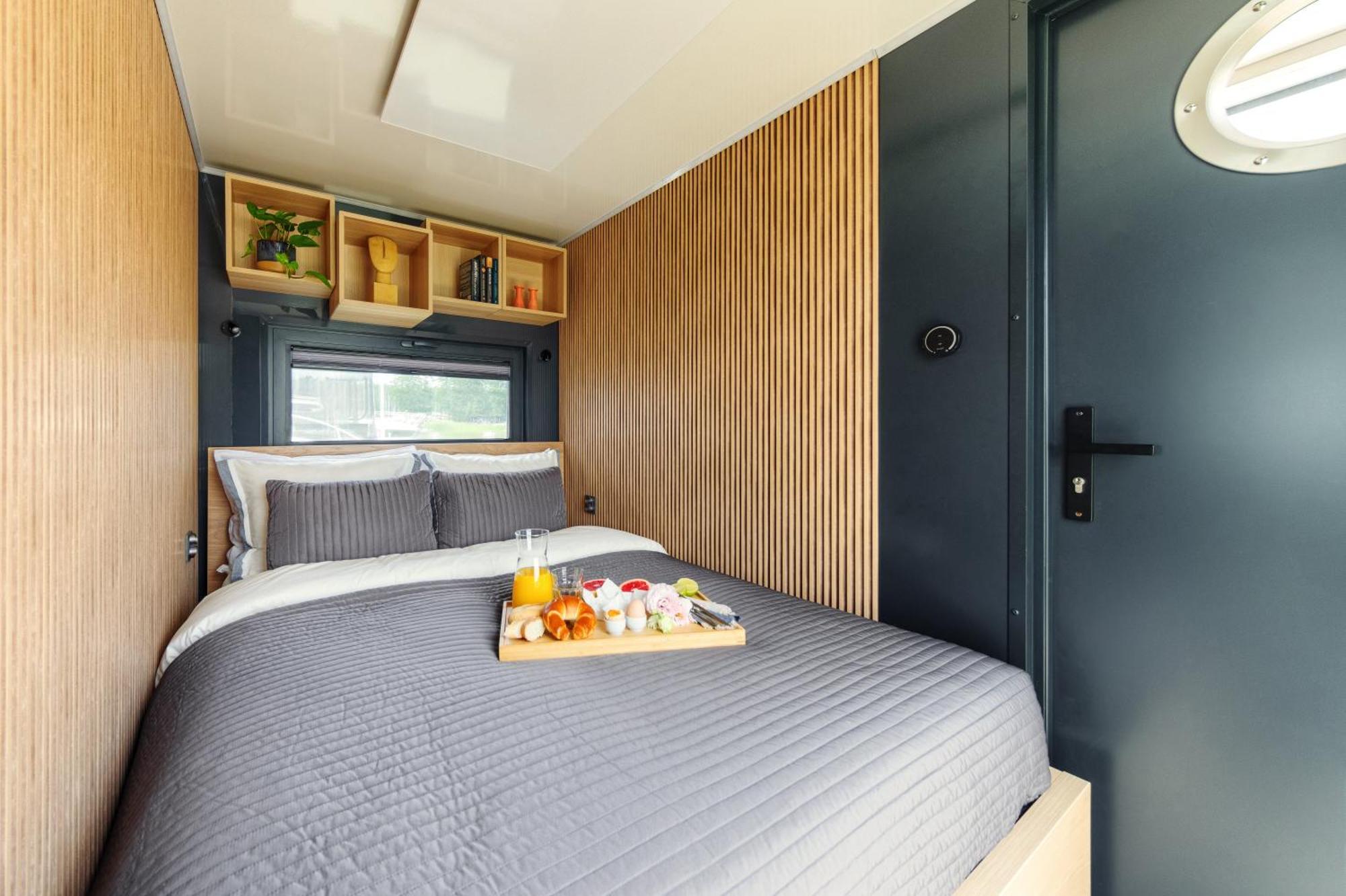 Domek Na Wodzie - Houseboat -Sauna, Taras Na Dachu, Dwie Sypialnie Mikołajki エクステリア 写真