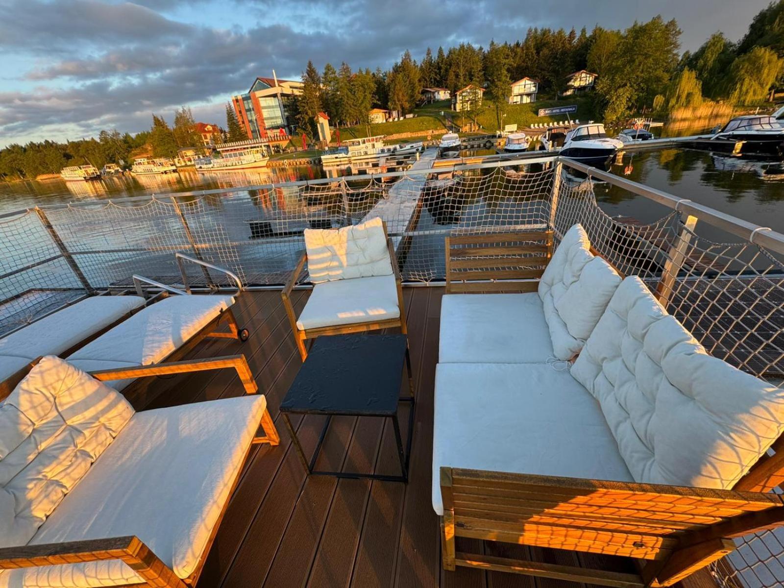 Domek Na Wodzie - Houseboat -Sauna, Taras Na Dachu, Dwie Sypialnie Mikołajki エクステリア 写真
